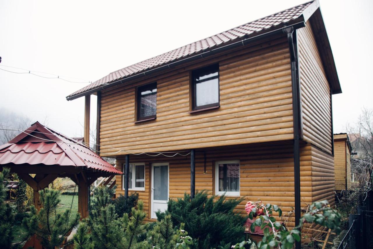 Cottage Nezabudka Jaremče Esterno foto