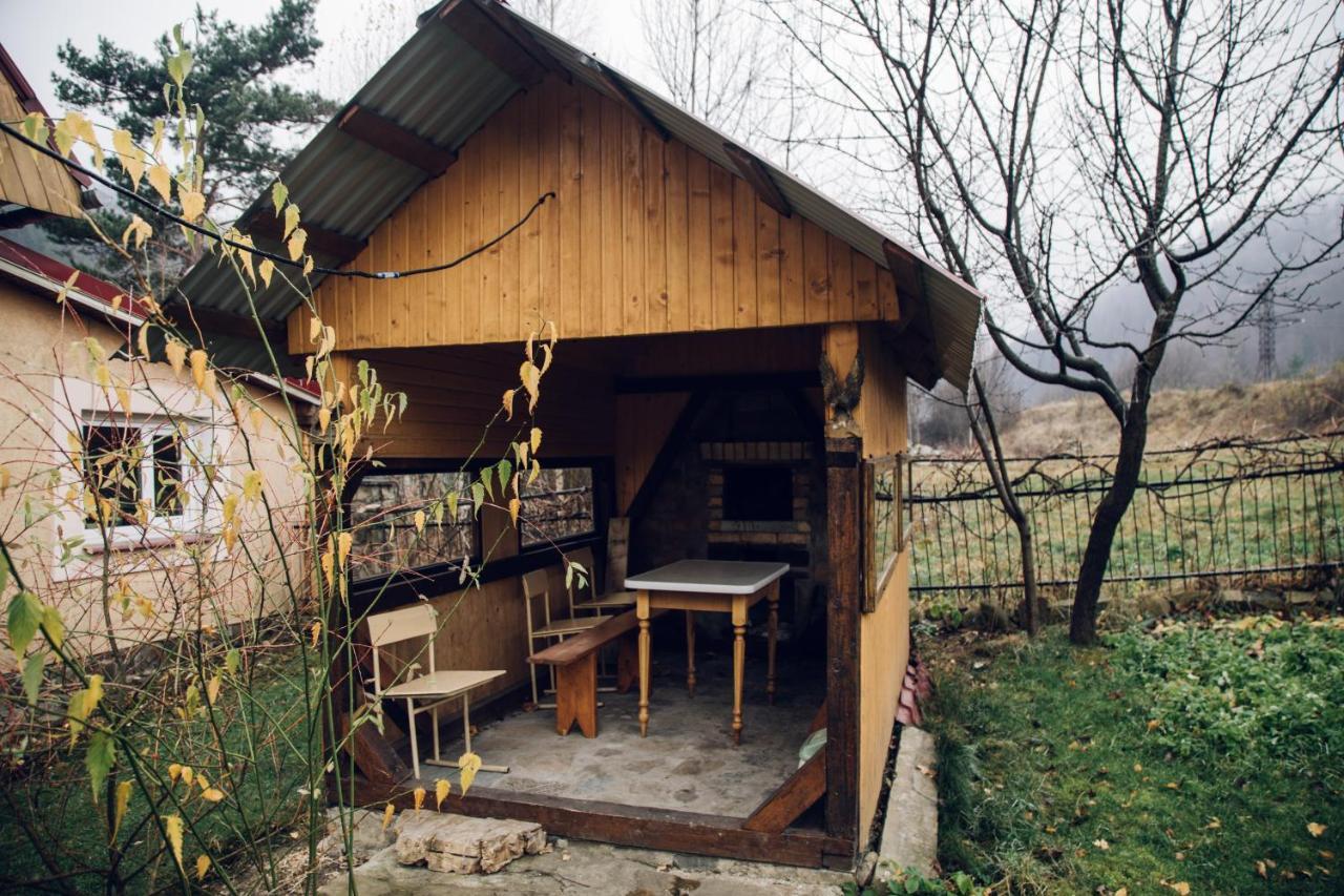 Cottage Nezabudka Jaremče Esterno foto